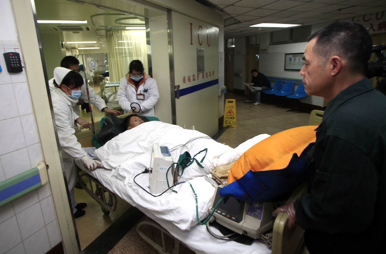 脑出血昏倒怎么抢救,脑出血昏倒了治愈的可能性