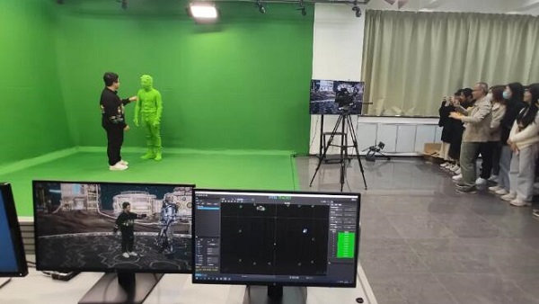 vr被黑得最惨的一次,vr扯掉了中国科技圈的遮羞布