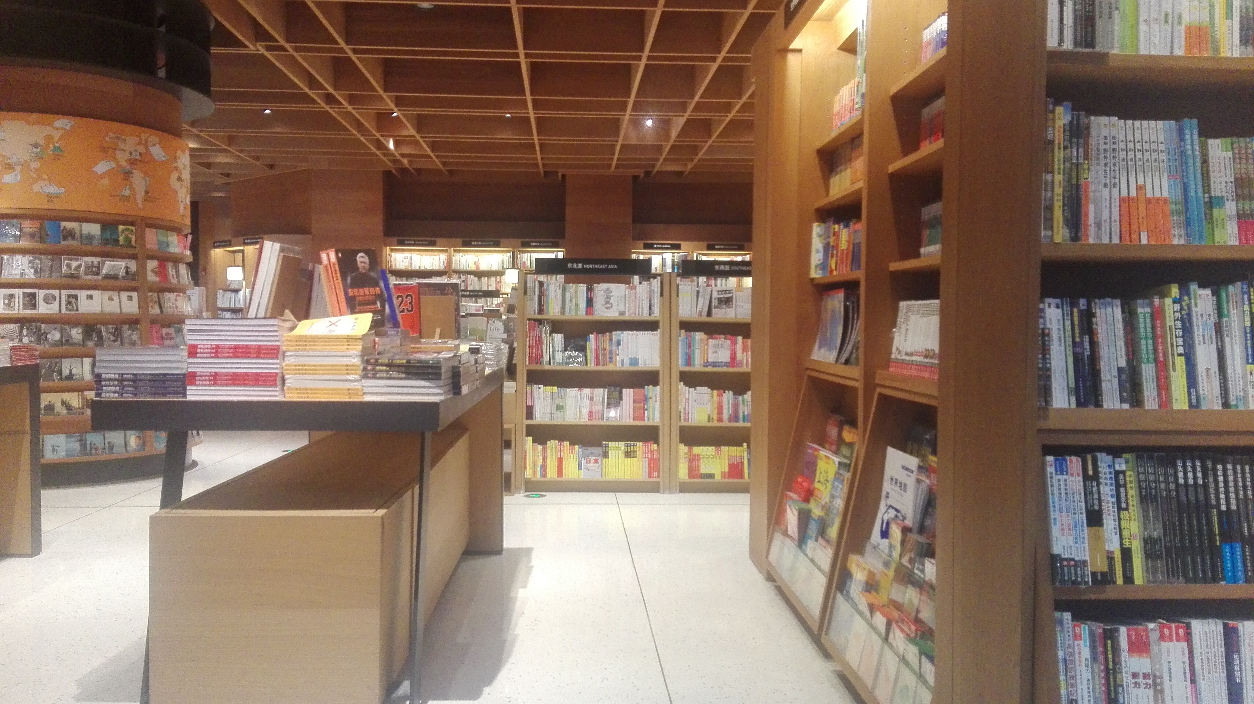 夜游苏州古城领略江南美食,苏州夜游古运河上吃饭