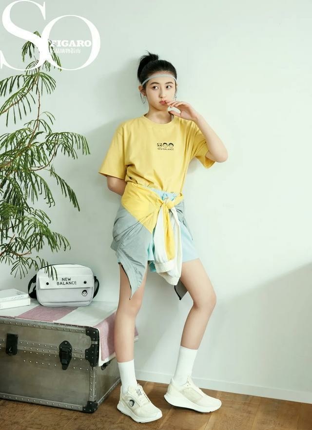 盘点娱乐圈00后漂亮妹妹们的穿搭,有你中意的那位吗?