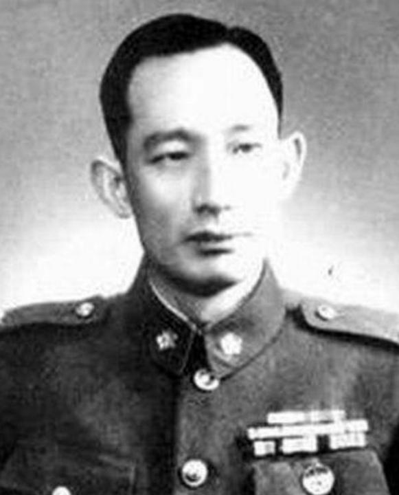 毛*东泽**表弟文强，从*产党共**干部到国*党**中将，解放后狱中蹉跎26年