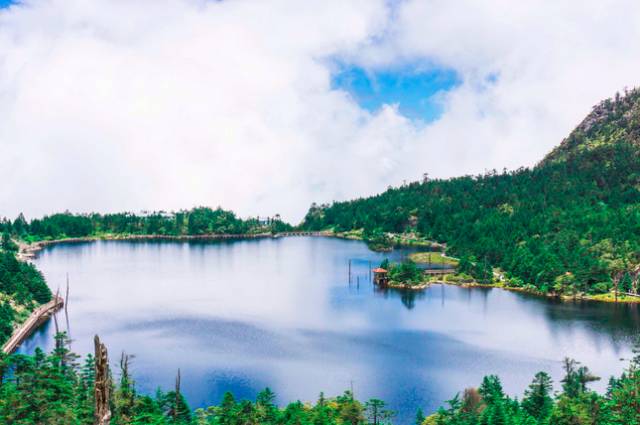 成都这座古城从不缺幻想和故事,四川藏着一个静谧古城