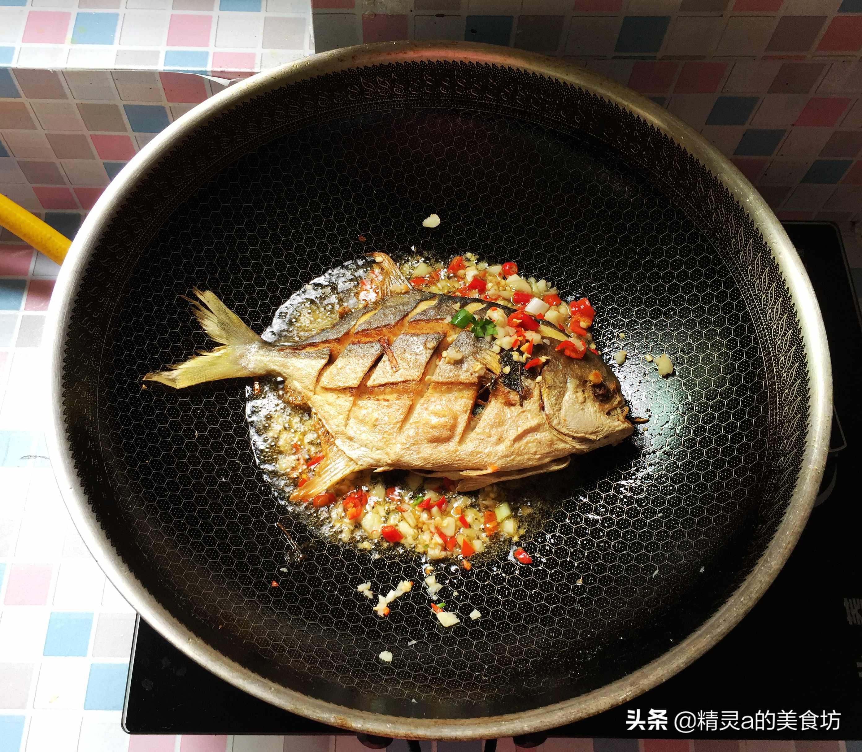 鲳鱼这么烧绝对够味简单又快捷,鲳鱼怎么煎好吃又不粘锅