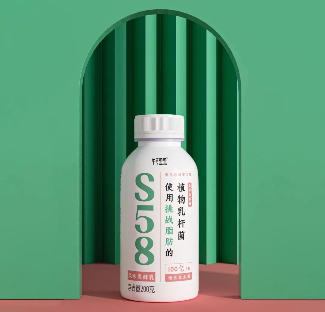 立足青藏高原优质奶源,牛毛黑黑用功能乳品抢占低温酸奶长尾市场