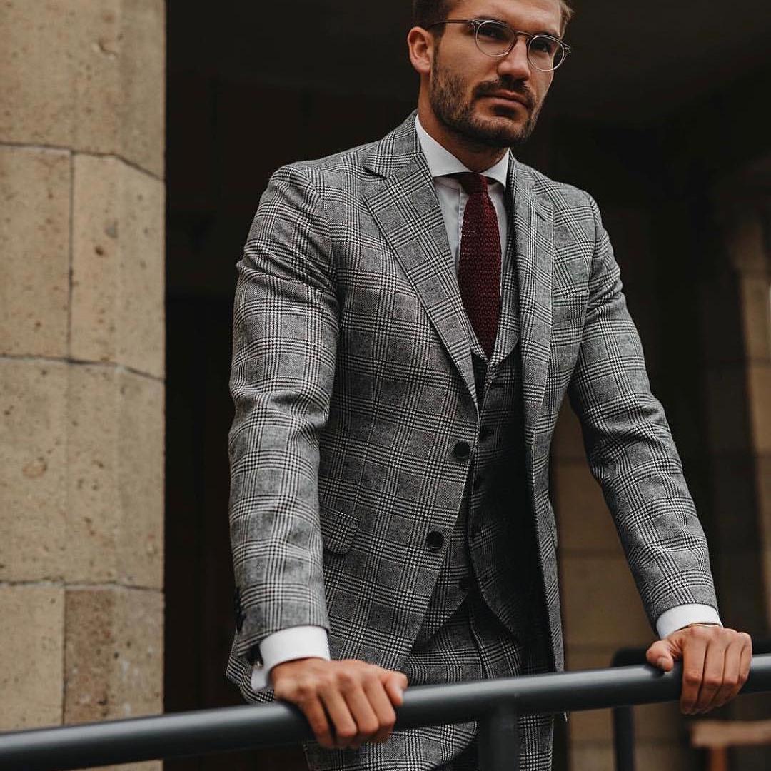 为什么西装越来越简单,为什么西装老是粘毛