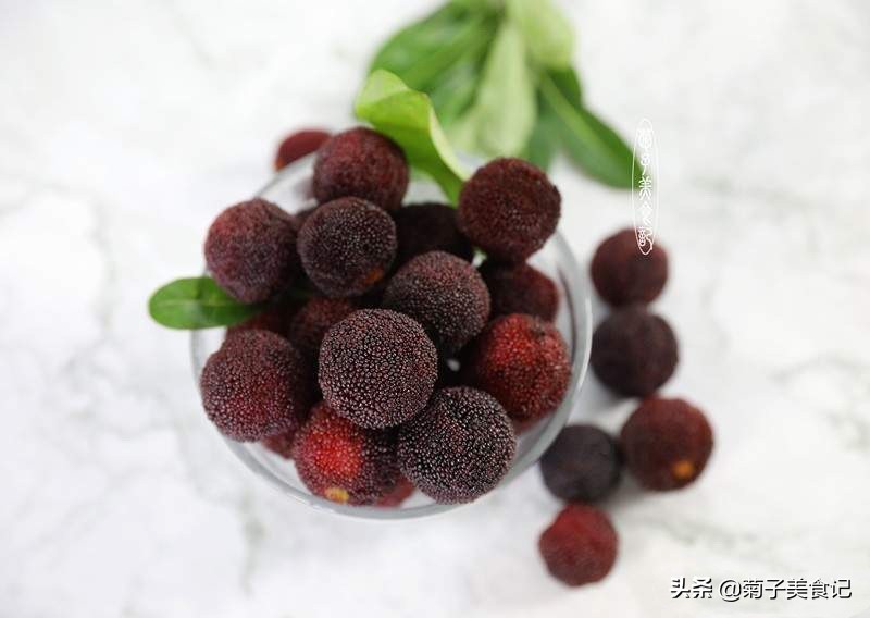 白酒泡杨梅和泡桑葚,白酒泡杨梅的杨梅需要清洗吗