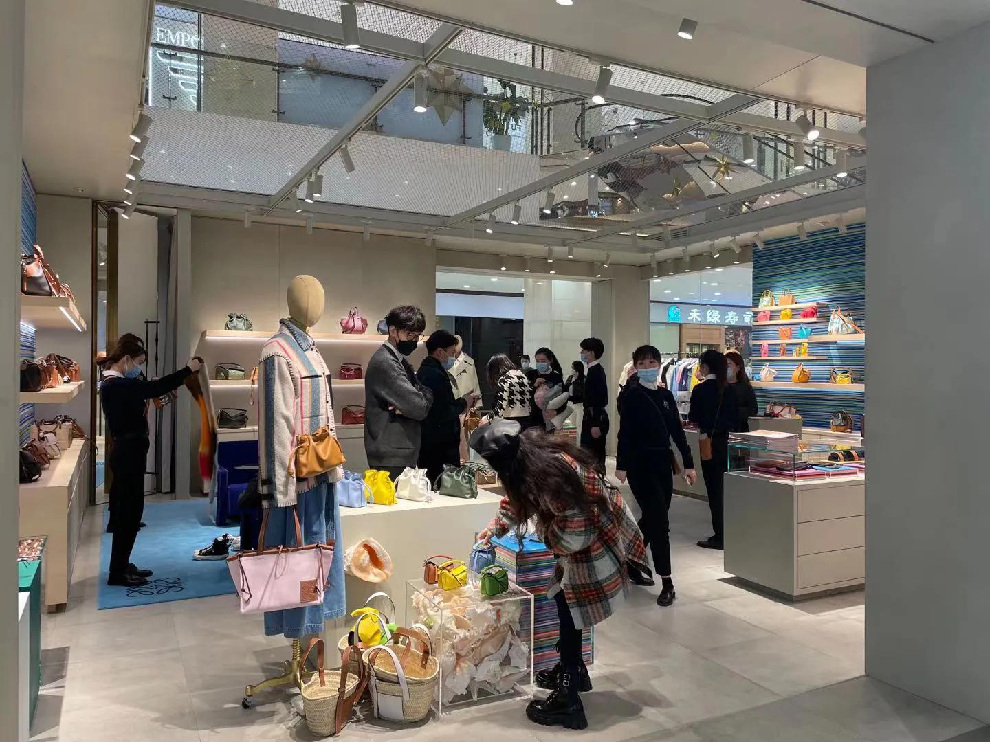 奢侈品涨价信号,涨价会让消费者产生什么心理