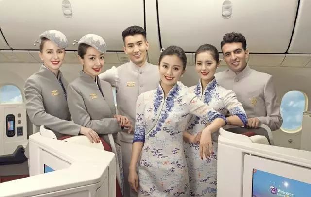 哪个航空的空姐制服最好看,你喜欢哪几家航空的空姐制服