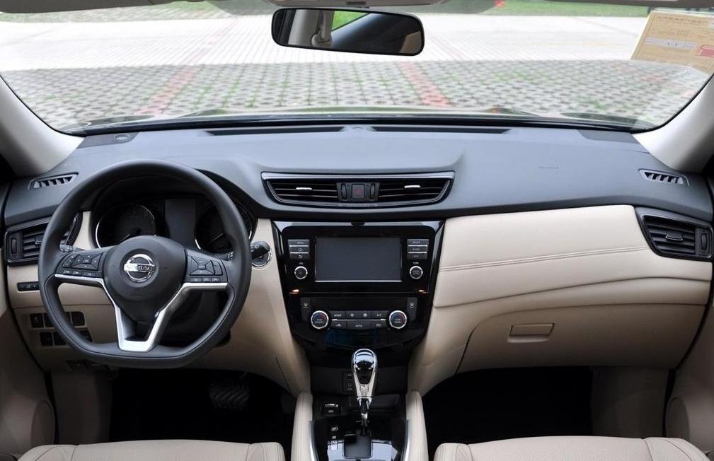 天籁2.0l优享版驾驶感受,新款天籁2022款2.0lxl舒适版