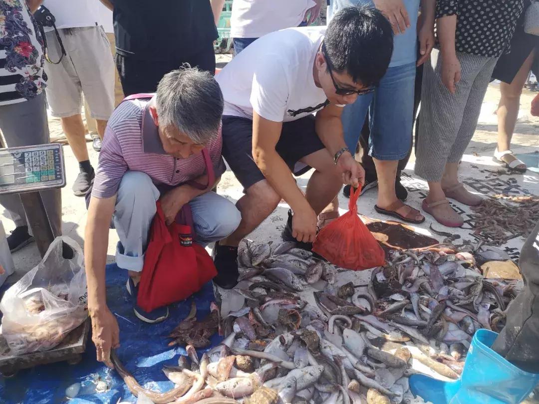 青岛开海了新鲜肥美的海鲜已上市,青岛开海红岛海鲜八大关