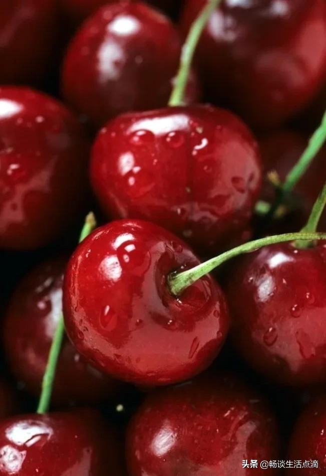 樱桃怎么挑出最甜的,怎么挑甜的樱桃