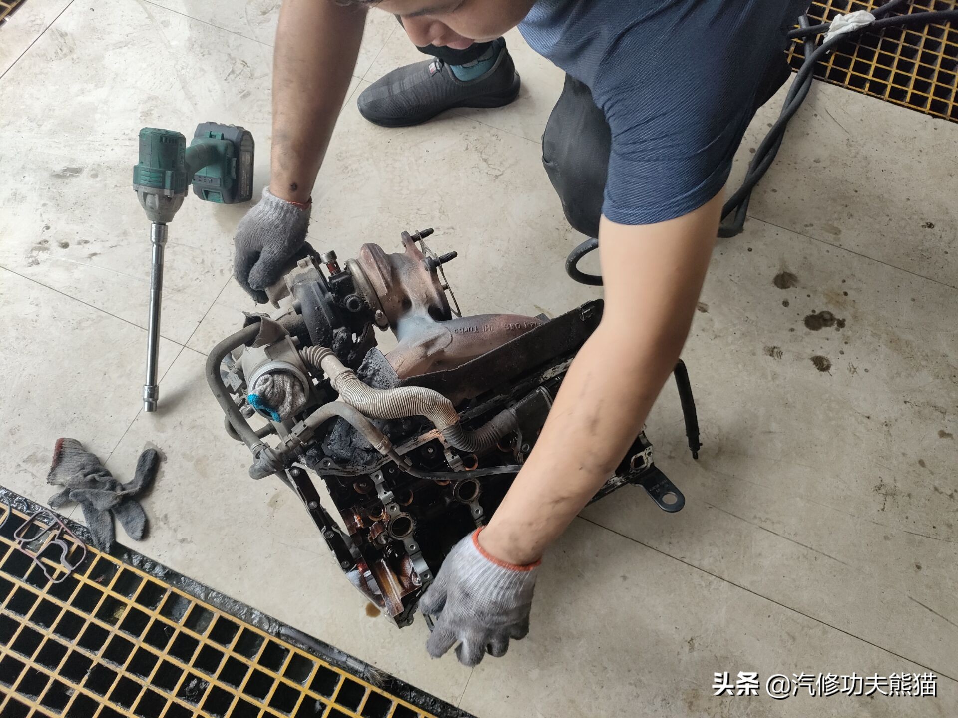 旧车翻新奥迪q5,小伙买奥迪q5被朋友眼红