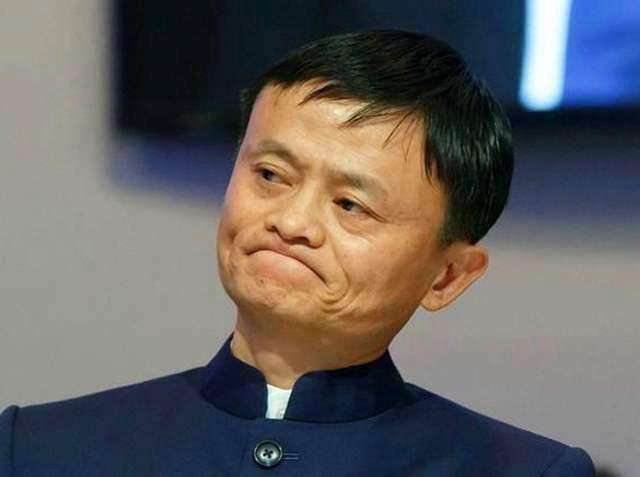 路遥谈贾平凹哭了,贾平凹评价路遥经济困难