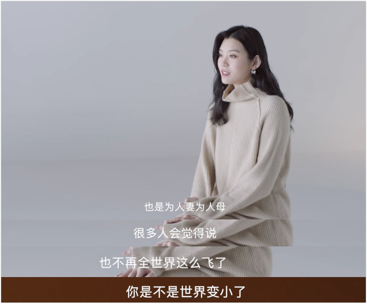 奚梦瑶何猷君大豪门家族合照,奚梦瑶晒与老公何猷君合照