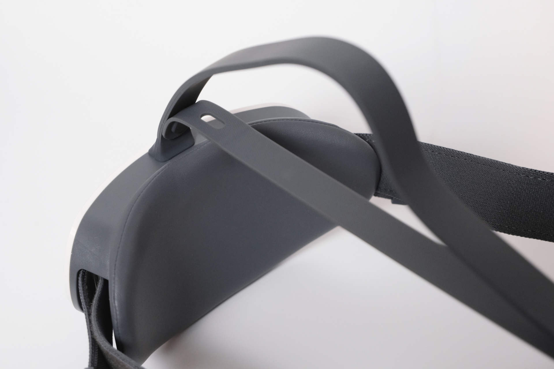 低成本vr玩赛车游戏,piconeo3和piconeo2