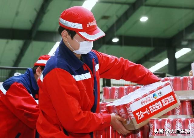 中粮可口可乐捐赠饮用水已送达武汉多家医院
