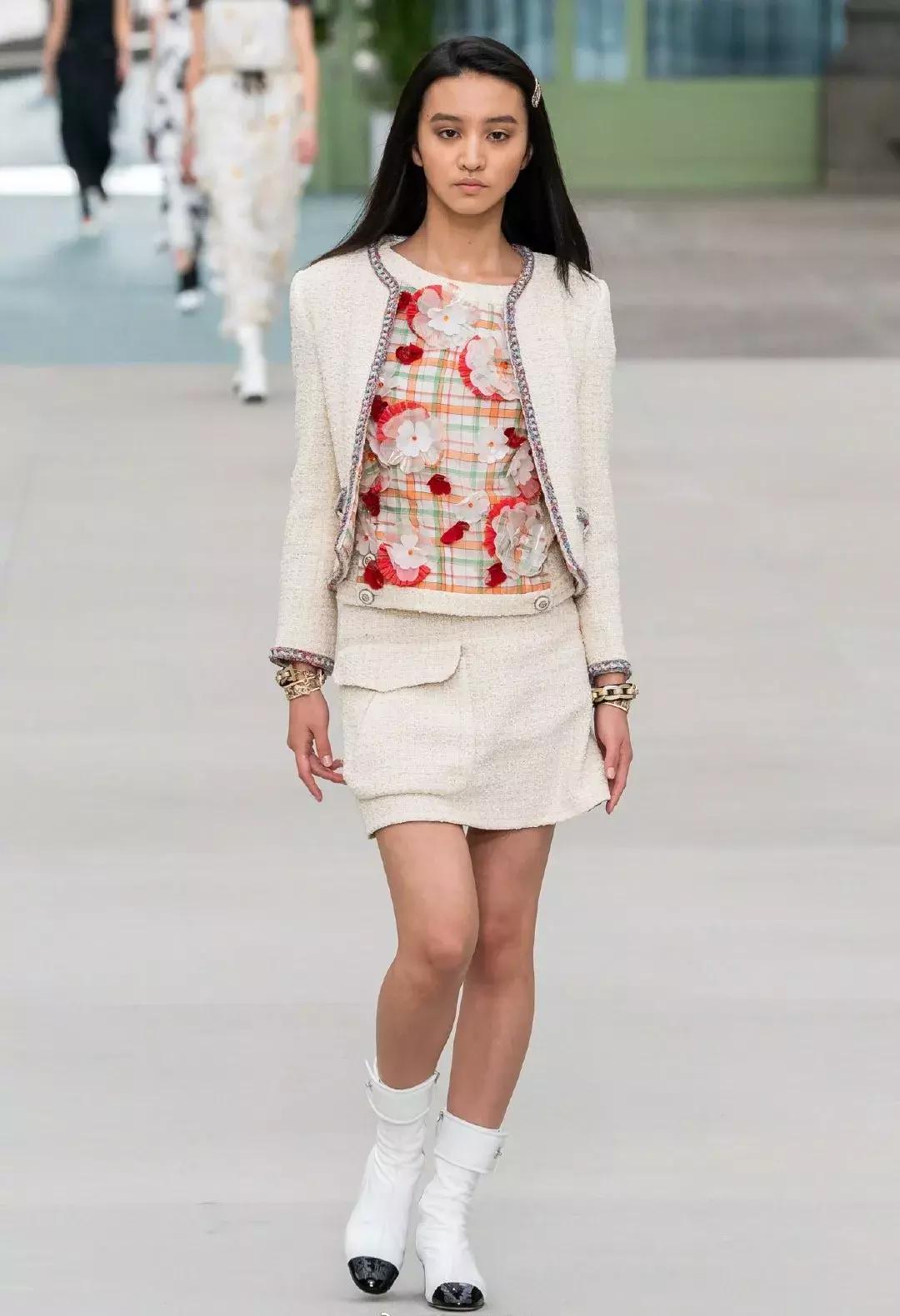 loewe七夕情人节女包官网,loewe七夕包