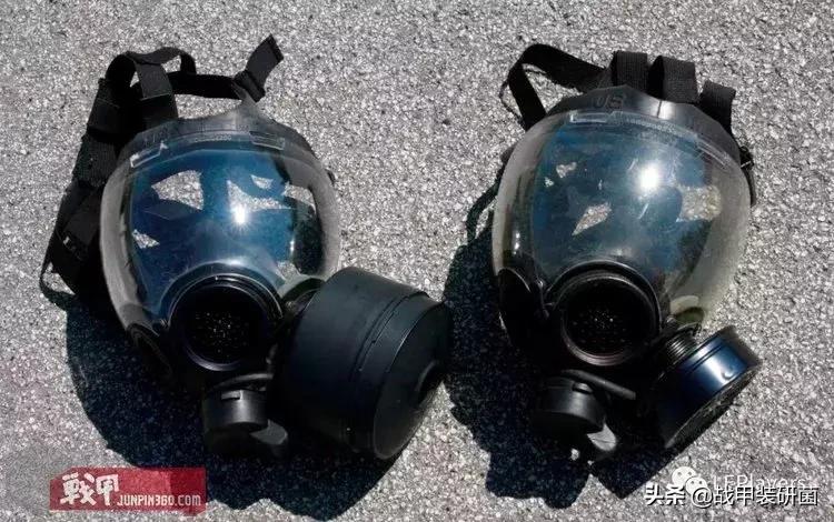 防毒面具的佩戴的动作要领,戴防毒面具的方法和步骤