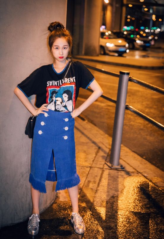 虞书欣穿搭t恤,虞书欣同款衣服超贵