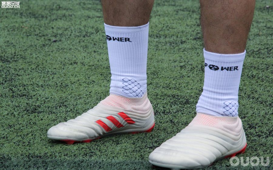 追求完美的不完美阿迪达斯COPA19+FG实战测评