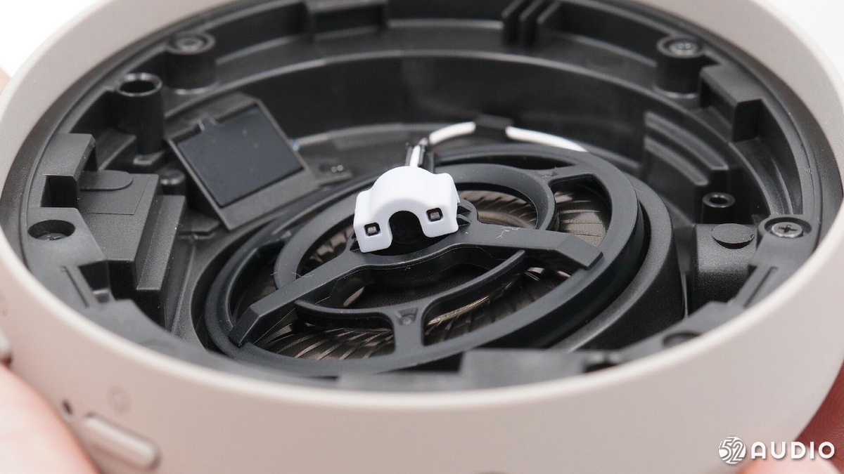 索尼耳机wh1000xm4拆卸视频,索尼wh-1000xm4全球购