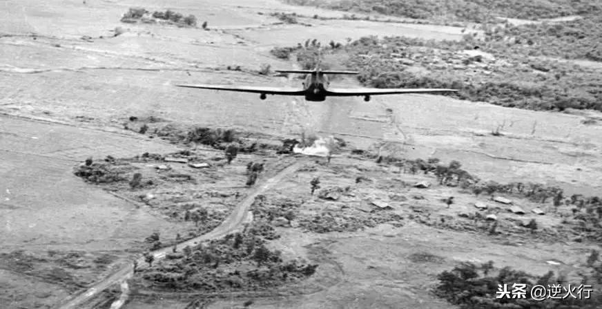 英国人你们听着，你们再不投降，包围你们的日军就要饿死了