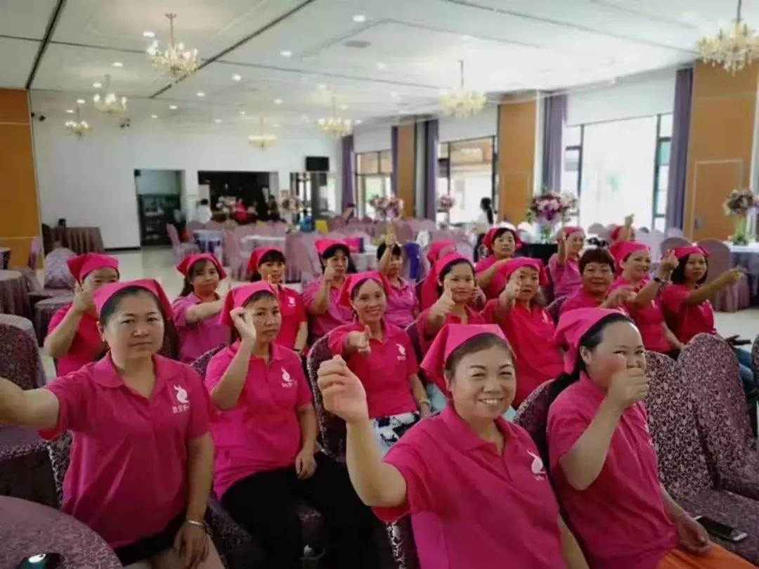 为什么宝宝洗澡总哭闹,宝宝洗澡老是哭闹怎么办