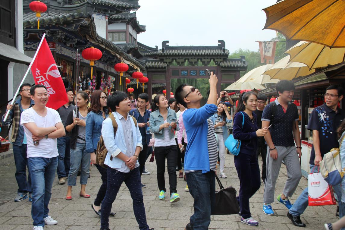 旅游团被导游消费了怎么办,旅游被导游坑了该怎样处理