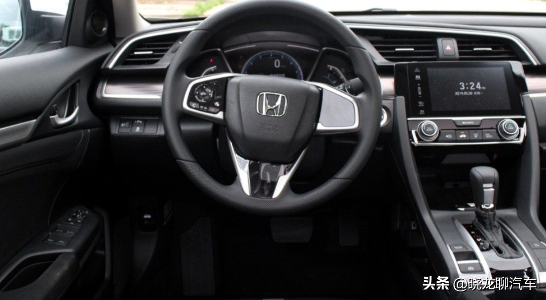 15.6万提了本田思域，开了半年后，车主：我只想说五个字