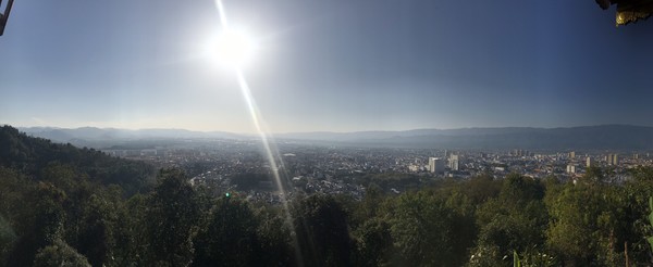 鑺掑競鍜岃吘鍐茬憺涓藉摢涓ソ,鑵惧啿鐟炰附鑺掑競瑗垮弻鐗堢撼