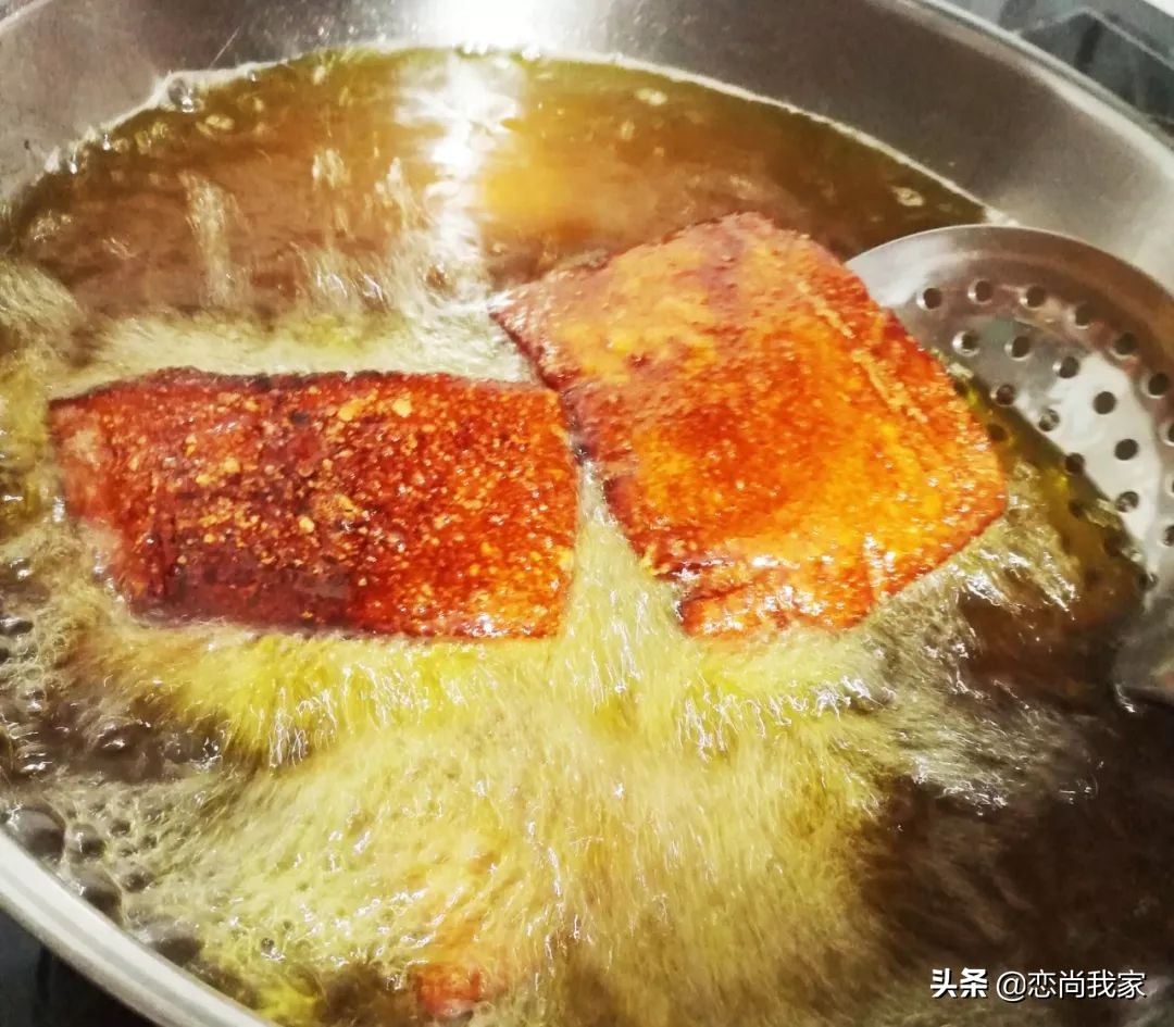 过年了你们家炸丸子了吗,过年了教大家炸酥肉