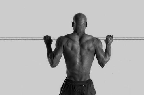 胸肌是怎么练出来的,胸肌的训练方法在家怎么练胸肌