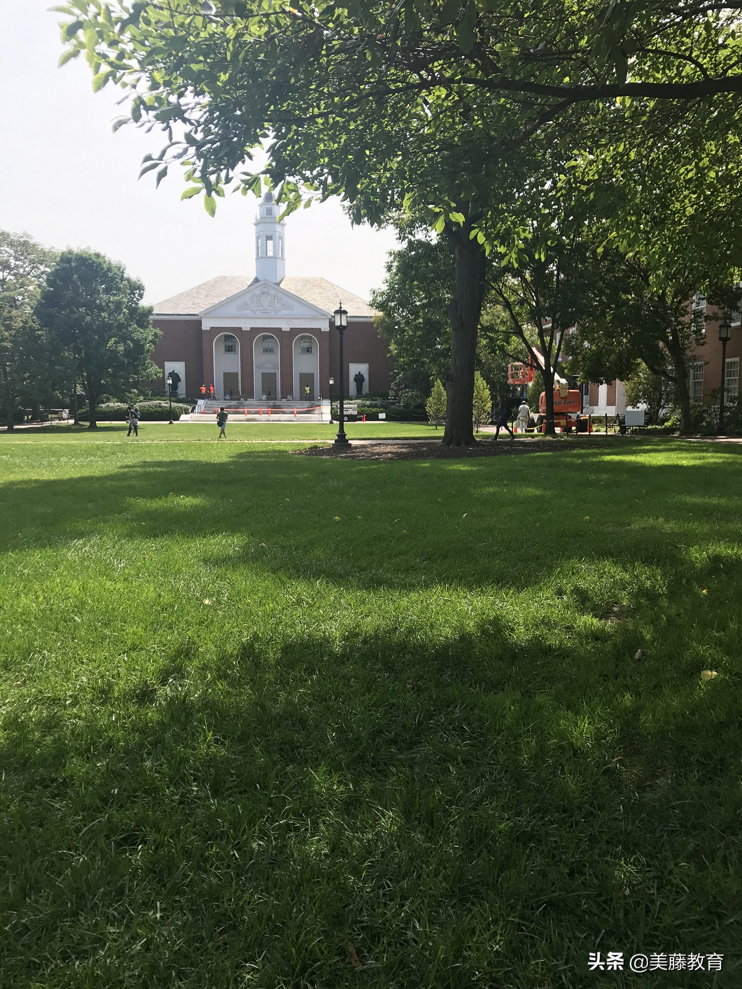 全美「吃住最赞」的大学Top10出炉!没想到排在第一的是....