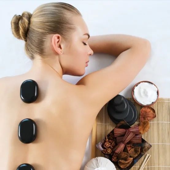 鏋佽嚧濂㈠崕spa,榄旈兘韬綋spa