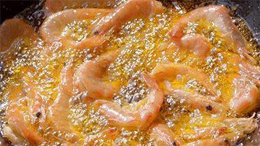 虾怎么做干锅虾简单又好吃,虾壳都能吃的干锅虾家常做法