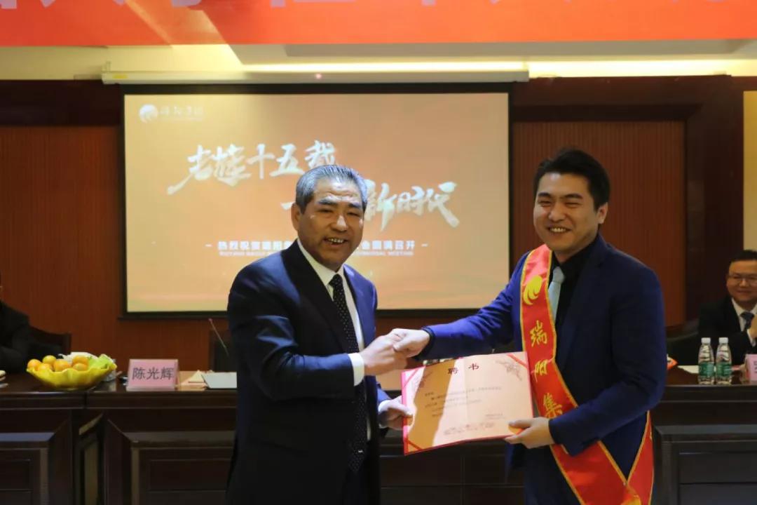 高安“陶二代”集体接班！全国大量陶瓷企业面临“接班”难题