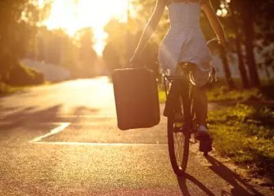 儿童主播何家睦：《青春》作者‖席慕蓉指导老师‖孔凡美