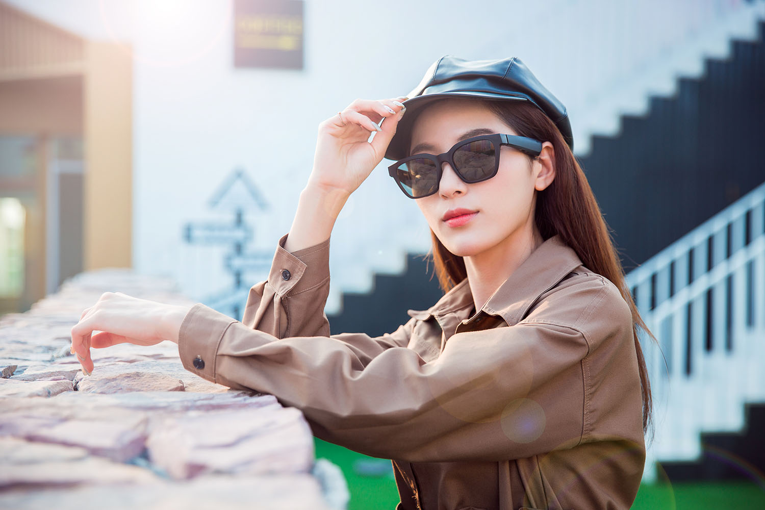 戴耳机要戴一个还是两个,戴耳机要听的音乐