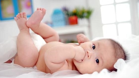 如何识别婴儿的母乳质量,母乳什么颜色的乳汁最好