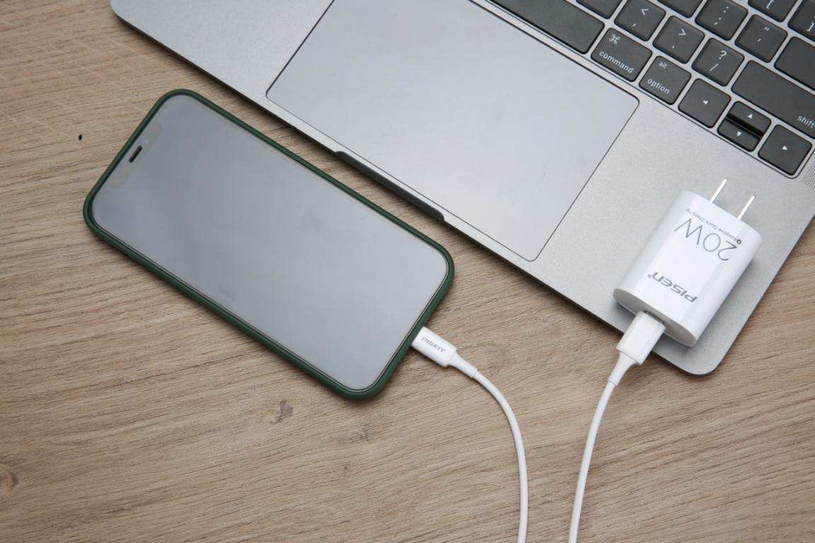 苹果终究是错付了，意外给国产机会！品胜磁吸套装真的很惊喜