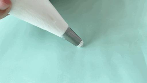 向日葵裱花手法教程简单易学,裱花的七种基础手法教程