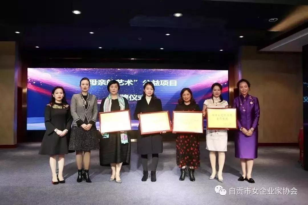 鍛ㄦ姤濡囪仈,濡囪仈鍛ㄦ姤涔¢晣