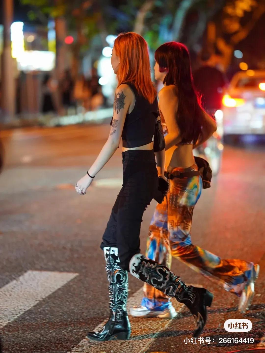 别争了,这条马路才是魔都内卷之王