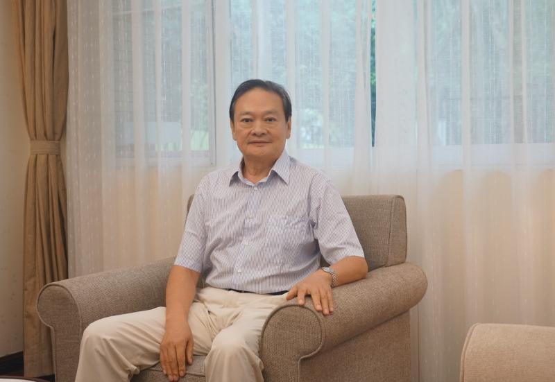 专访深圳原市长*幼军于**，谈进入新世纪后深圳的主要问题和突破思路