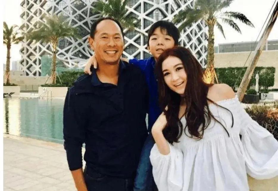 爱情里坚持原则太重要了，同龄的温碧霞和李若彤截然不同的人生！