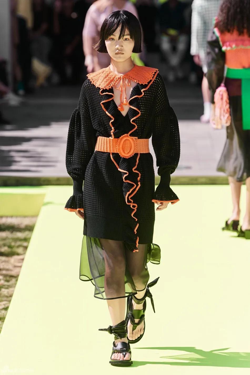 古力娜扎深v蓝色礼服和鞠婧祎,娜扎和鞠婧祎