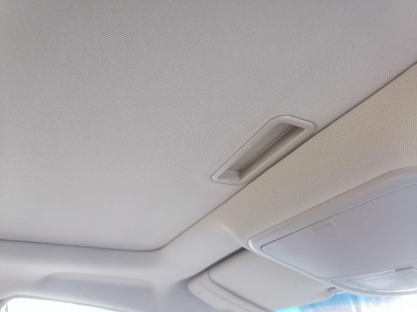 如此高配置的精品二手自动挡，累计三百万销量，人体工程学太奇葩