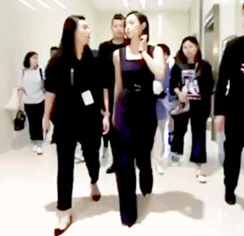 最美公交车老太太图片,最美公交老太太