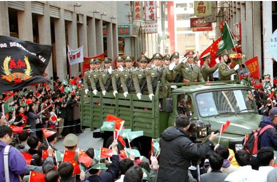 澳门回归老照片,珍贵老照片重现广州解放时刻