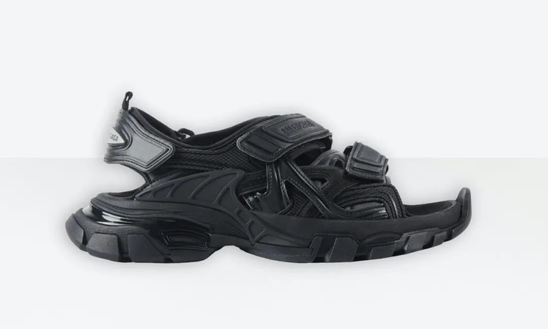 丑却前卫的Merrell「HydroMoc」会是潮流领域下一个爆款吗？